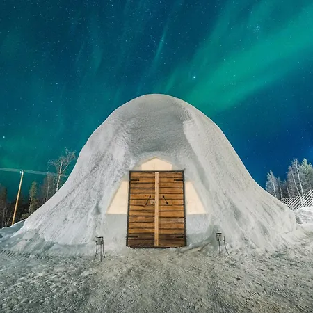 Northern Lights Ranch 5* Levi