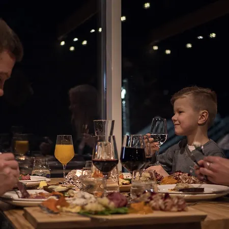 Northern Lights Ranch Hotel 5*